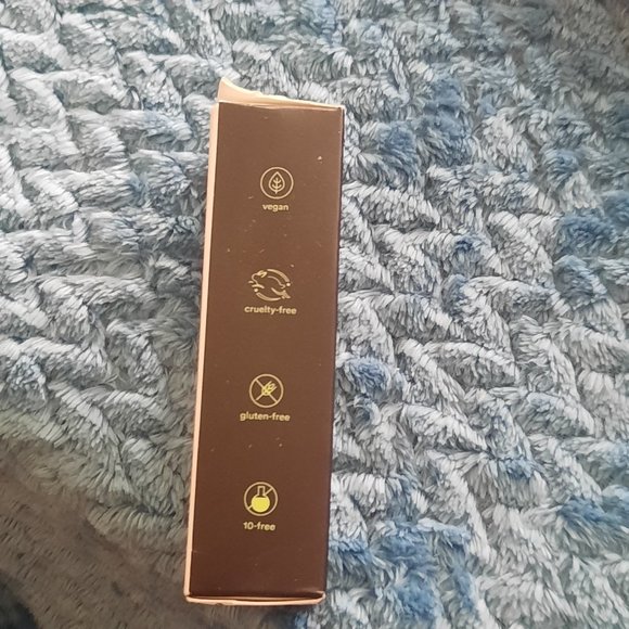 Trust Fund Beauty Better Than Therapy Lip Oil - Picture 4 of 5